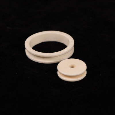 التوسع الحراري 8.9 X 10-6 K أكسيد الألومنيوم السيراميكية الكثافة 3.75-3.9g cm3 والثابت الكهربائي 9.6 مثالية للمكونات الميكانيكية