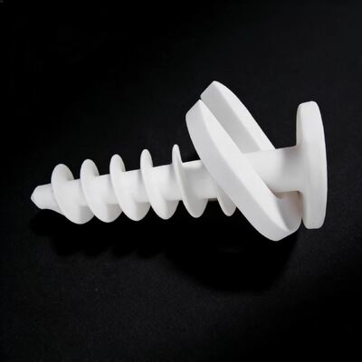 الكثافة 3.75 إلى 3.9 جرام لكل سنتيمتر مكعب من سيراميك الألومينا يتميز بنسبة بواسون 0.25 مناسب لأدوات القطع والركائز الإلكترونية