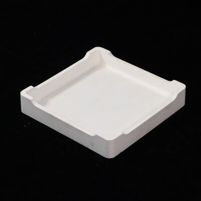 سطح ناعم مقاوم للنيران يضمن متانة طويلة مناسبة لذوبان الزجاج وبيئات الطهي السيراميكية