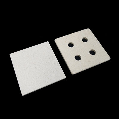 أرفف فرن موليت كورديريت بيضاء، أرفف إطلاق نار الفرن مصممة هندسيًا لتحسين مقاومة الصدمات الحرارية وطول العمر